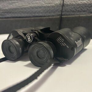 Black Bushnell 10x50 Binoculars 288ft/1000yds 5.5° Field